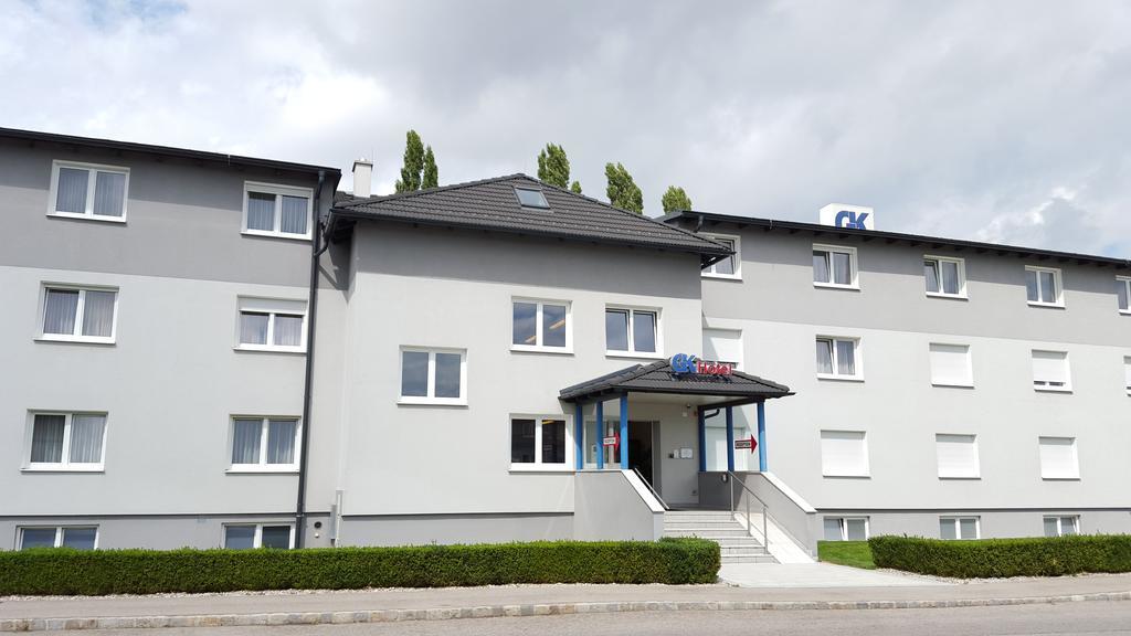 G&K Hotel Guntramsdorf Εξωτερικό φωτογραφία