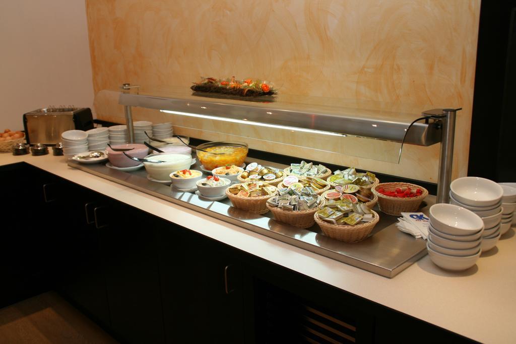 G&K Hotel Guntramsdorf Εξωτερικό φωτογραφία