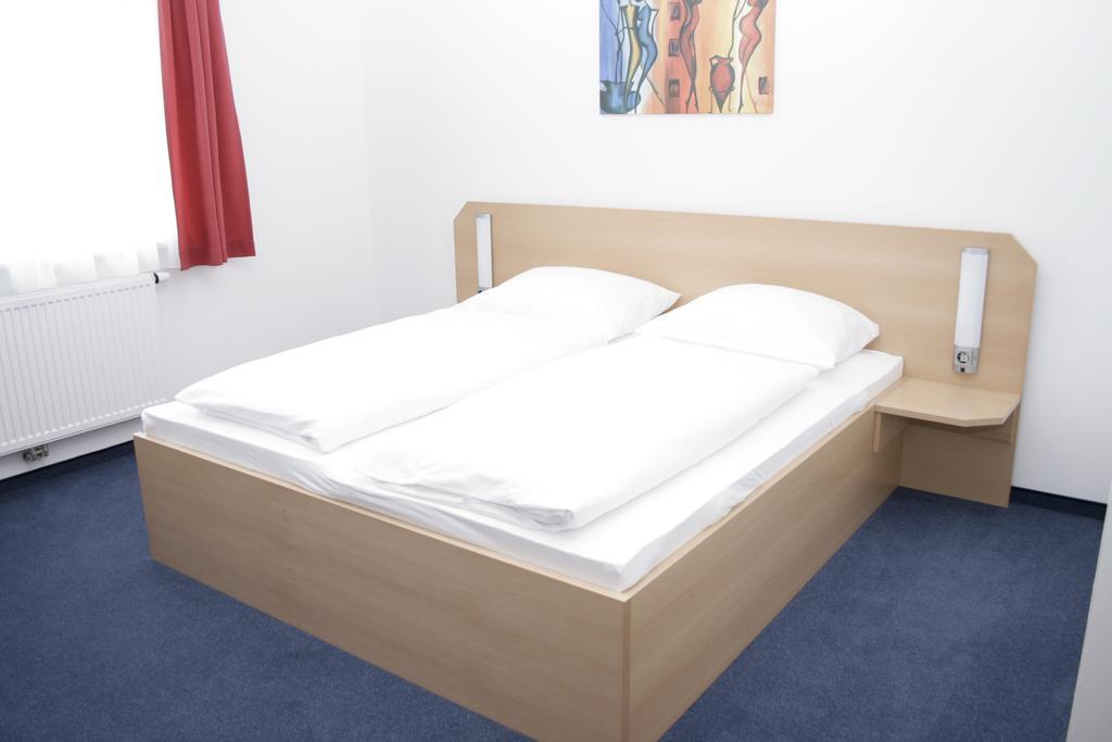 G&K Hotel Guntramsdorf Εξωτερικό φωτογραφία
